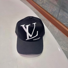 LV бейсболка 2023 Новая модель бейсболки Louis Vuitton. Популярна