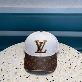 LouiVuittonLV Новая модель бейсболки Louis Vuitton с вышитым лого