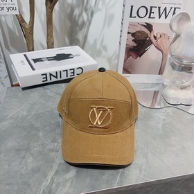 Бейсболка Louis Vuitton, официальный сайт, новый цвет LV бейсболк