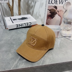 Бейсболка Louis Vuitton, официальный сайт, новый цвет LV бейсболк