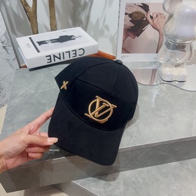 Бейсболка Louis Vuitton, официальный сайт, новый цвет LV бейсболк