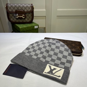 Луи Виттон LOUIS VUITTON] Вязаная шапка из кашемира. Новинка на о