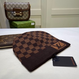 Луи Виттон LOUIS VUITTON] Вязаная шапка из кашемира. Новинка на о
