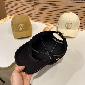 【LOUIS VUITTON】 Louis Vuitton 2023 официальный сайт синхронизиров