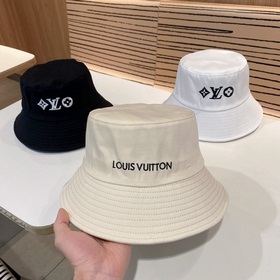 【LOUIS VUITTON Луи Виттон】 Официальный сайт 2023 года синхронизир