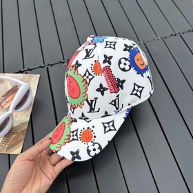 Бейсболка Louis Vuitton Новая модель LV действительно очень крас