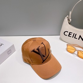 Бейсболка Louis Vuitton Новая бейсболка LV, тщательно изготовлена