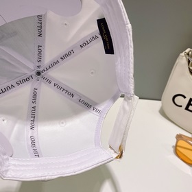 Бейсболка Louis Vuitton Новая бейсболка LV, тщательно изготовлена