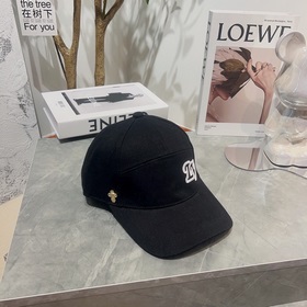 Бейсболка Louis Vuitton, официальный сайт, новый цвет LV бейсболк