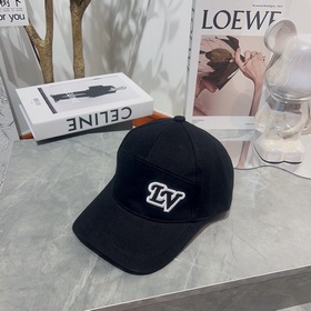 Бейсболка Louis Vuitton, официальный сайт, новый цвет LV бейсболк