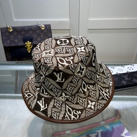 Новинка! Louis Vuitton представляет новую модель рыбацкой кепки L