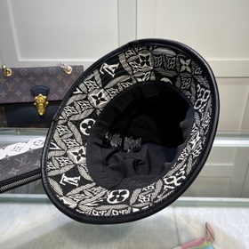 Новинка! Louis Vuitton представляет новую модель рыбацкой кепки L