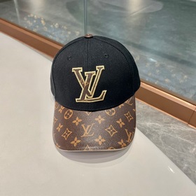 LouiVuittonLV Новая модель бейсболки Louis Vuitton с вышитым лого