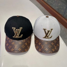 LouiVuittonLV Новая модель бейсболки Louis Vuitton с вышитым лого