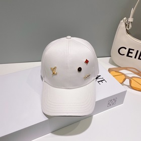 LV бейсболка 2023 Новая модель бейсболки Louis Vuitton. Популярна