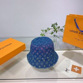 Новая модель джинсовой кепки в стиле рыбацкой кепки от LV Louis V