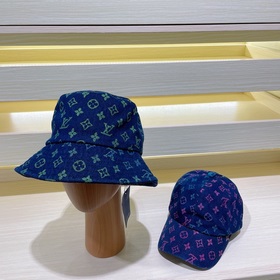 Новая модель джинсовой кепки в стиле рыбацкой кепки от LV Louis V