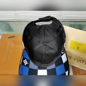 Новейшая модель на официальном сайте LV, изготовлена из высококач