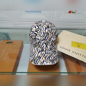 Новейшая модель на официальном сайте LV, изготовлена из высококач