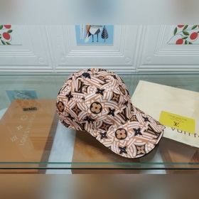 Новая модель на официальном сайте Lv, изготовлена по оригинальном