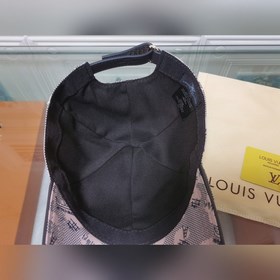 Новая модель на официальном сайте Lv, изготовлена по оригинальном