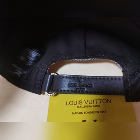 Новая модель на официальном сайте Lv, изготовлена по оригинальном