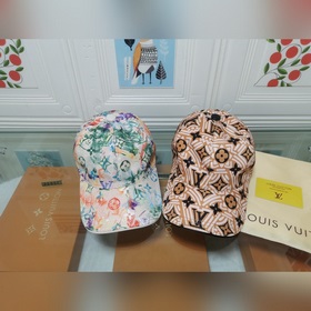 Новая модель на официальном сайте Lv, изготовлена по оригинальном