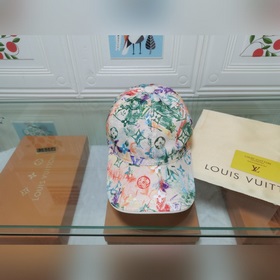 Новая модель на официальном сайте Lv, изготовлена по оригинальном