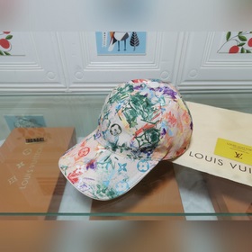 Новая модель на официальном сайте Lv, изготовлена по оригинальном