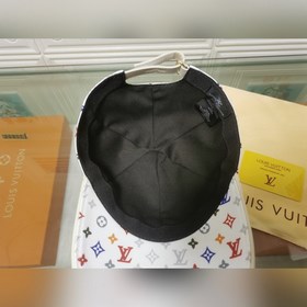 Новейшая модель на официальном сайте LV, изготовлена из кожи верх