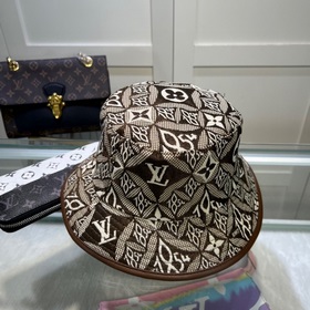 Новинка! Louis Vuitton представляет новую модель рыбацкой кепки L