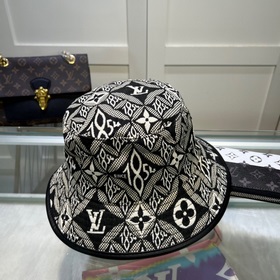 Новинка! Louis Vuitton представляет новую модель рыбацкой кепки L