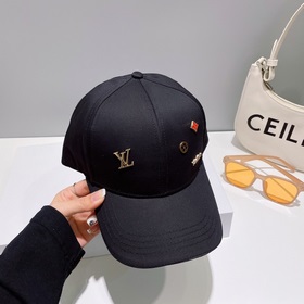 LV бейсболка 2023 Новая модель бейсболки Louis Vuitton. Популярна
