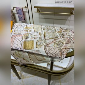 Высокое качество, синхронизация с официальными магазинами, искрен