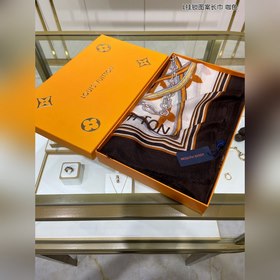 Длинный шарф из кашемира, доступен в магазинах, высокое качество,