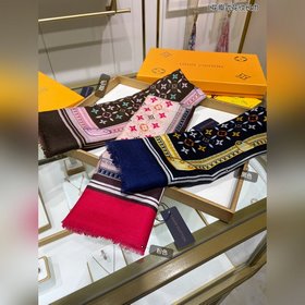 Длинный шарф из кашемира, доступен в магазинах, высокое качество,
