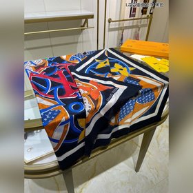 Длинный шарф из кашемира, доступен в магазинах, высокое качество,