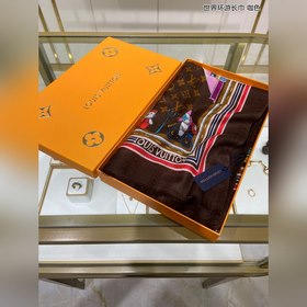 Длинный шарф из кашемира, доступен в магазинах, искренне рекоменд