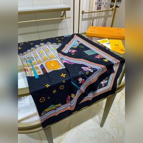 Длинный шарф из кашемира, доступен в магазинах, искренне рекоменд