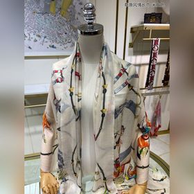 Длинный шарф из кашемира, доступен в магазинах, высокое качество,