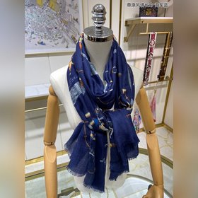 Длинный шарф из кашемира, доступен в магазинах, высокое качество,