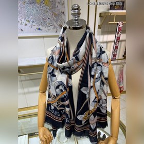 Длинный шарф из кашемира, доступен в магазинах, высокое качество,