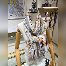 Длинный шарф из кашемира, доступен в магазинах, высокое качество,