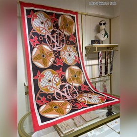 Длинный шарф из кашемира, доступен в магазинах, высокое качество,