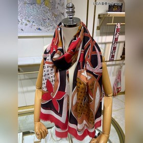 Длинный шарф из кашемира, доступен в магазинах, высокое качество,