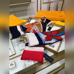 Длинный шарф из кашемира, доступен в магазинах, высокое качество,
