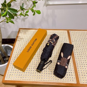 LOUIS VUITTON (Луи Виттон) Очень популярный плюшевый кролик. Идеа