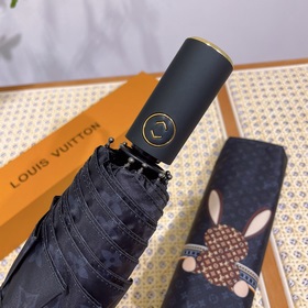 LOUIS VUITTON (Луи Виттон) Очень популярный плюшевый кролик. Идеа