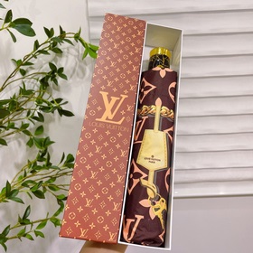 Louis Vuitton Новинка от Louis Vuitton. Летняя новинка в магазина