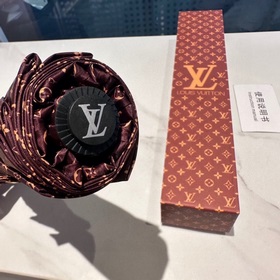 LOUIS VUITTON (Луи Виттон) LV Новая модель трехсекционного автома